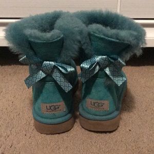ugg boots, barely worn